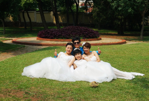 (217) Stad vol bruiden-3