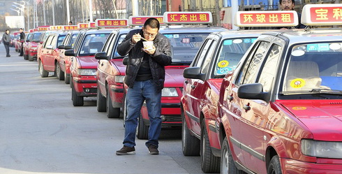229-6-vragen-die-taxichauffeurs-stellen